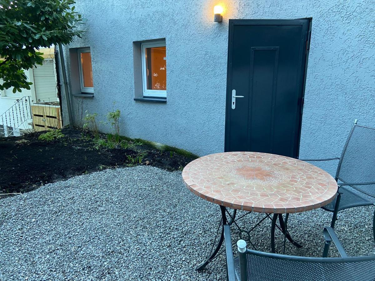 Art Boutique Budget Apartment Im Hinterhof Menden Altstadt 외부 사진